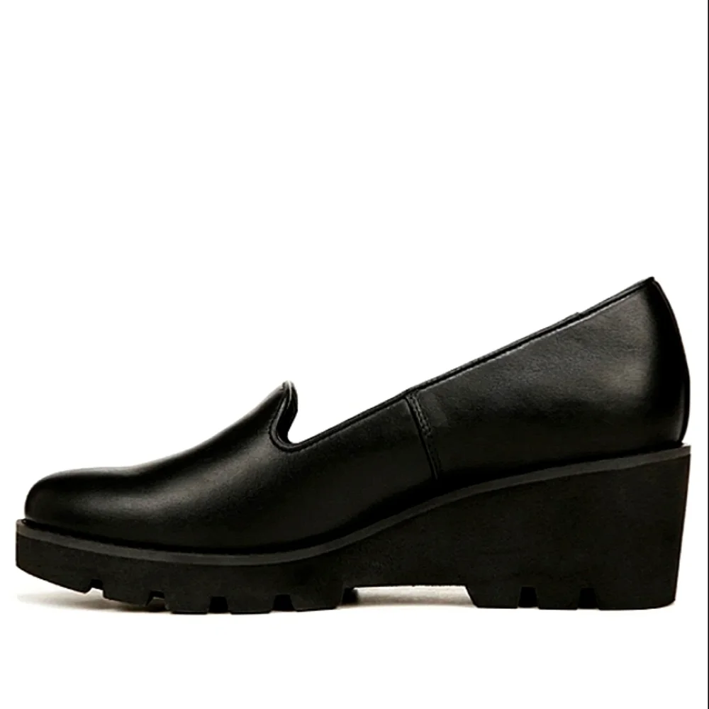 New w/Box Vionic Willa Genuine Leather Lug Sole Water Repellent Slip-On Wedges